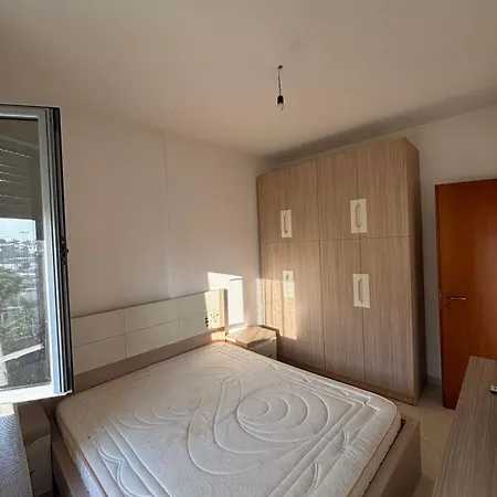 For Rent Beachfront Appartamento Vlorë