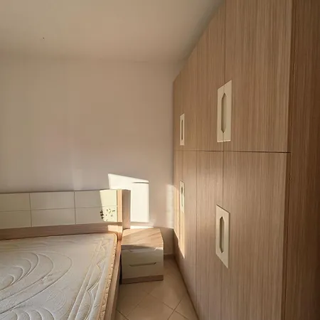 Appartamento For Rent Beachfront Vlorë